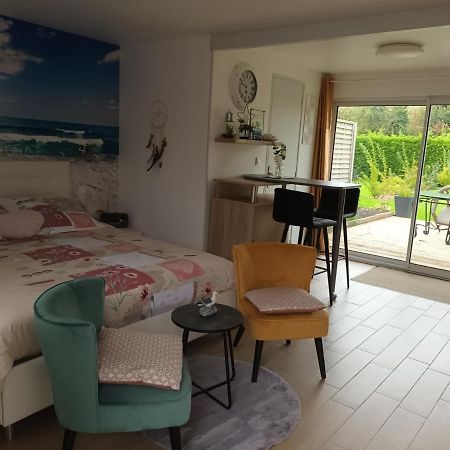 Chez Claudine Apartment Favières Екстериор снимка