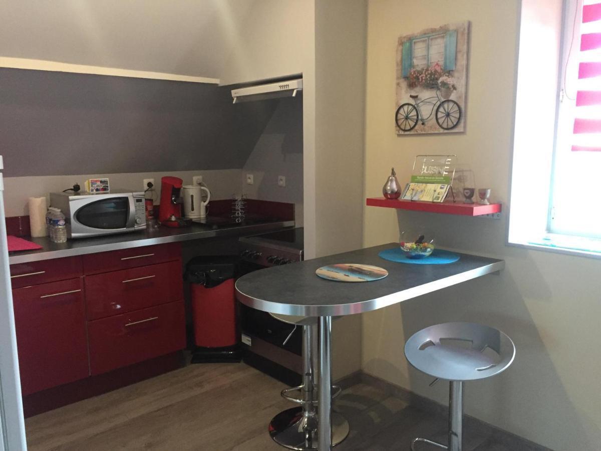Chez Claudine Apartment Favières Екстериор снимка