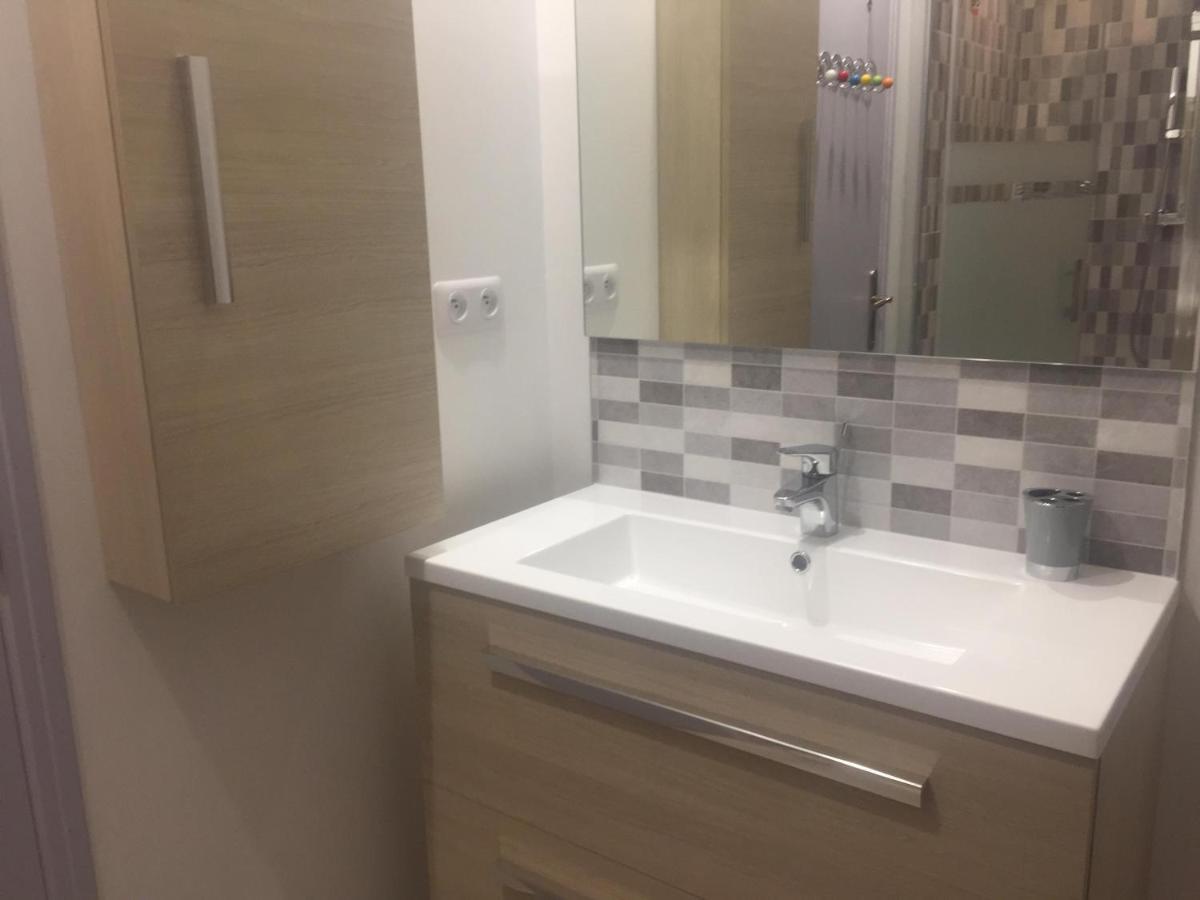 Chez Claudine Apartment Favières Екстериор снимка